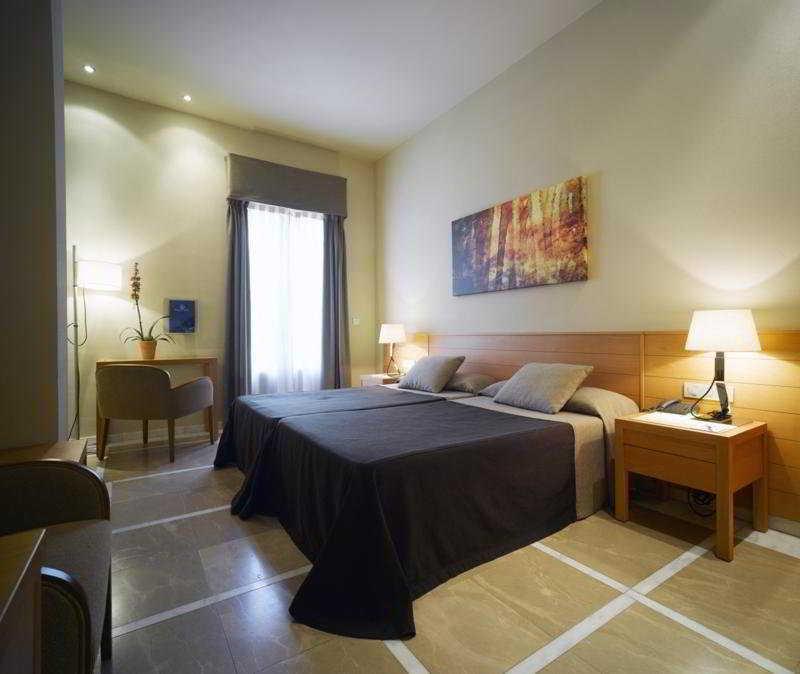 HOTEL LEON A