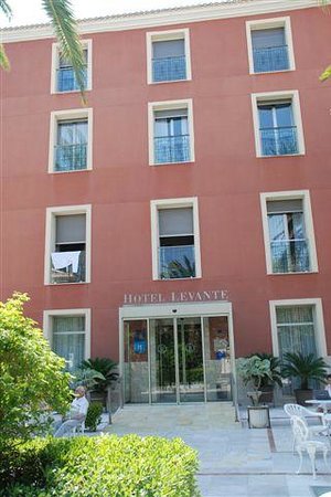 hotel-levante-balneario